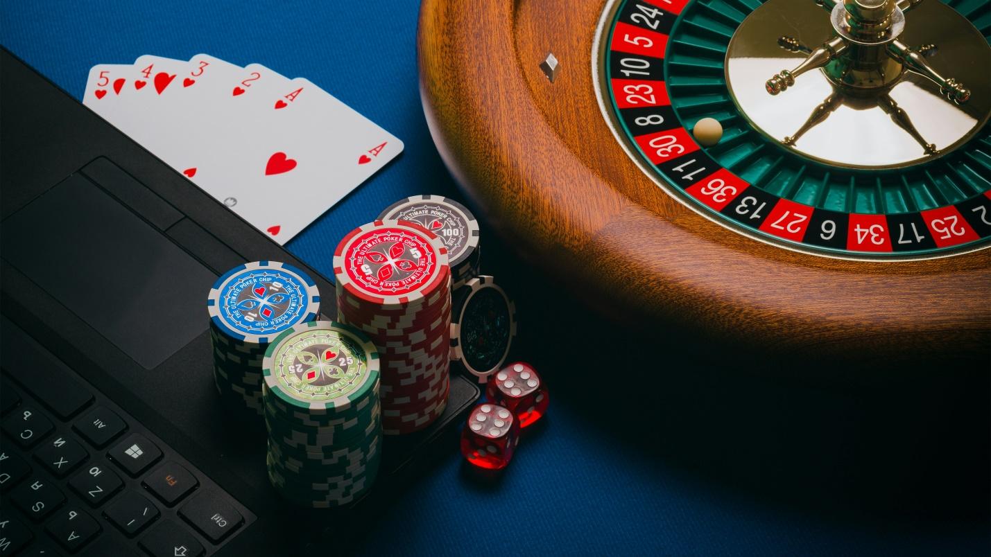 Embracing The Virtual: Why Slot Online Is Better Than Traditional Casinos