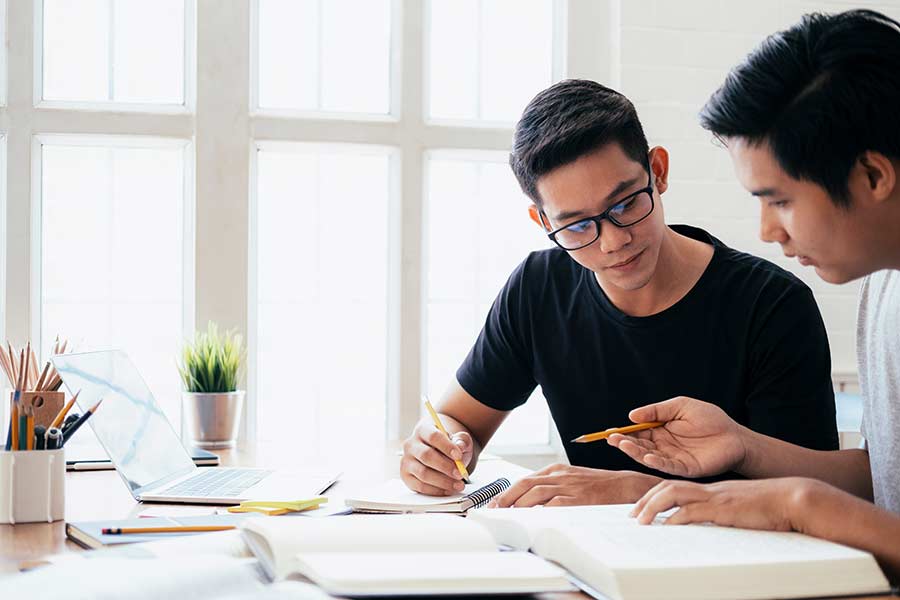 Mastering English: 6 Compelling Reasons to Invest in Personal Tutoring